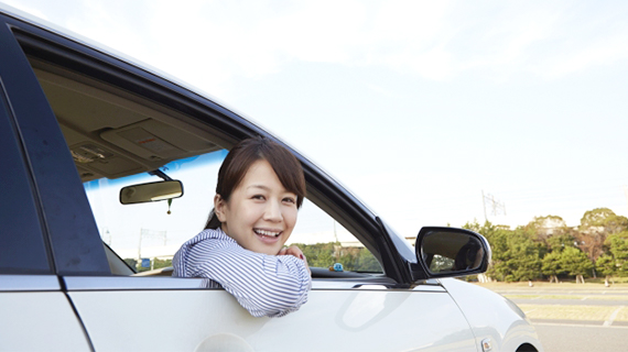 車の買い替え時に必要な自賠責保険や自動車保険の切り替え手続きと注意点