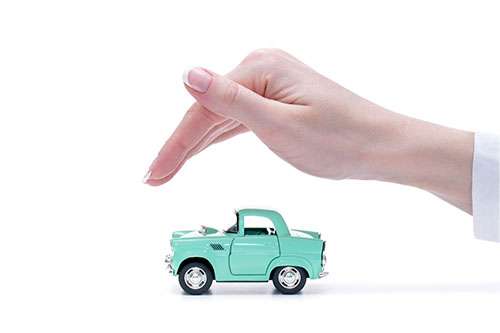 軽自動車の任意保険は必要 保険料を抑えるポイントも解説