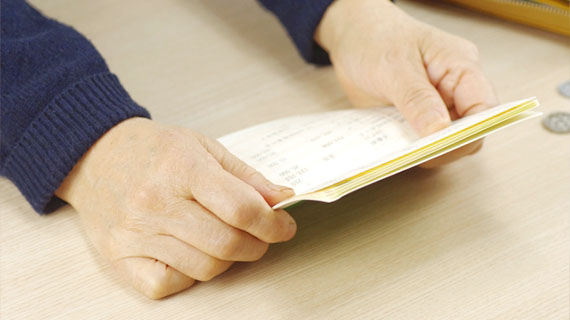 自賠責保険の解約方法｜手続きの注意点や返金額について解説