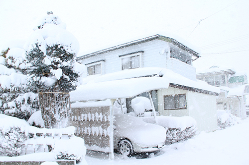 2階に玄関!?謎の巨大タンク!!すごすぎる、雪国の秘密！｜ズバット 引越し