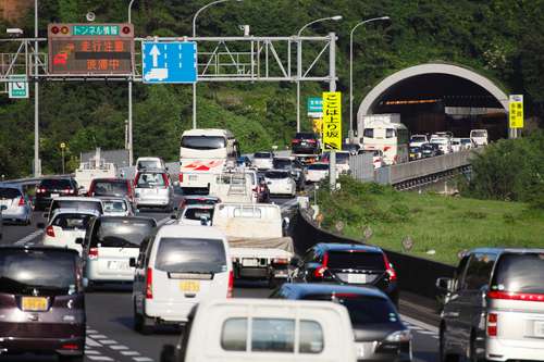 Gwの旅行 ドライブを快適に アンケートでわかる効果的な渋滞対策はコレだ ズバット 車買取